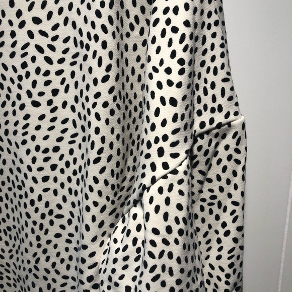 Calia by Carrie Underwood cream and black polka dot drop shoulder oversized S - Picture 2 of 9